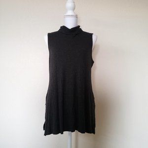 Sleeveless Turtleneck Tunic Black flair Large